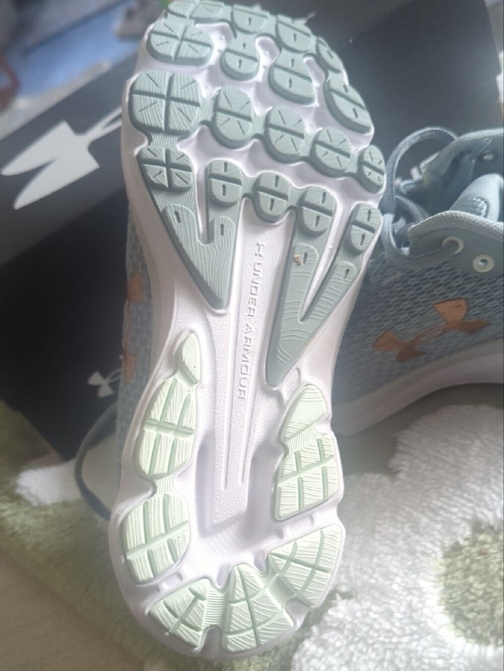 Under Armour Women's Light Gray and Gold Athletic Shoes - Picture 2 of 4